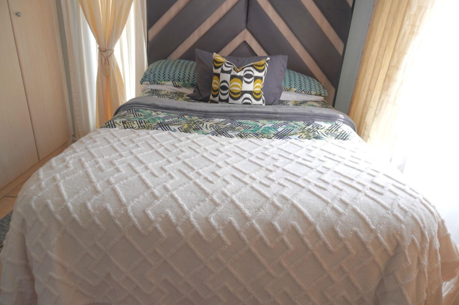 2 Bedroom Property for Sale in Klippoortje Gauteng