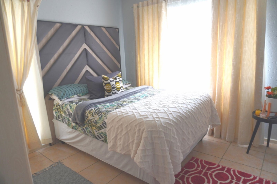 2 Bedroom Property for Sale in Klippoortje Gauteng
