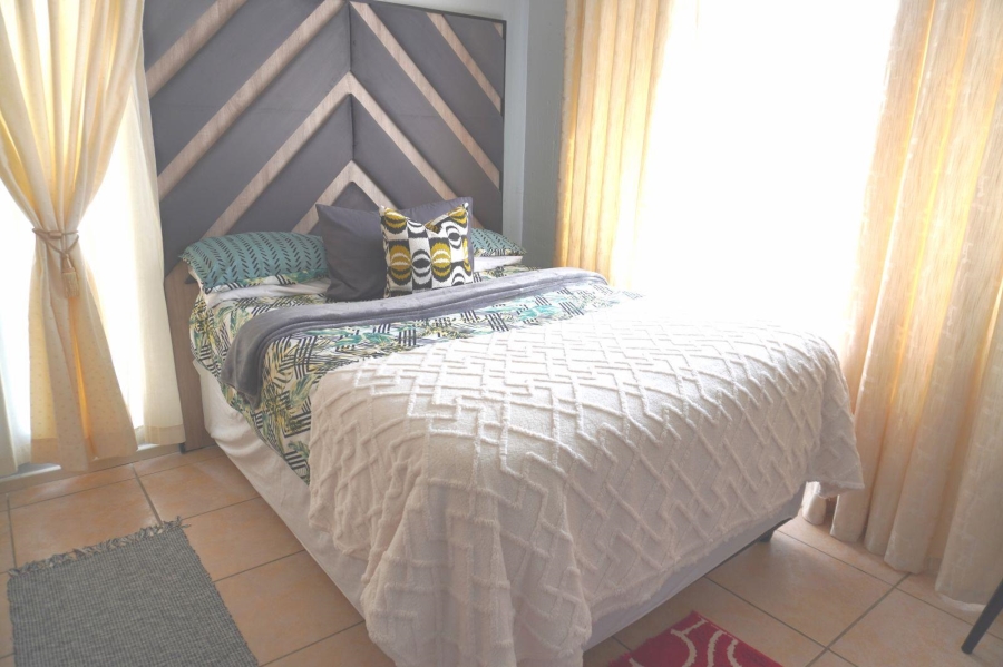 2 Bedroom Property for Sale in Klippoortje Gauteng