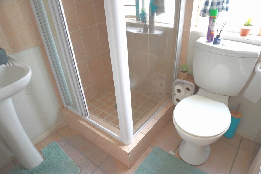 2 Bedroom Property for Sale in Klippoortje Gauteng