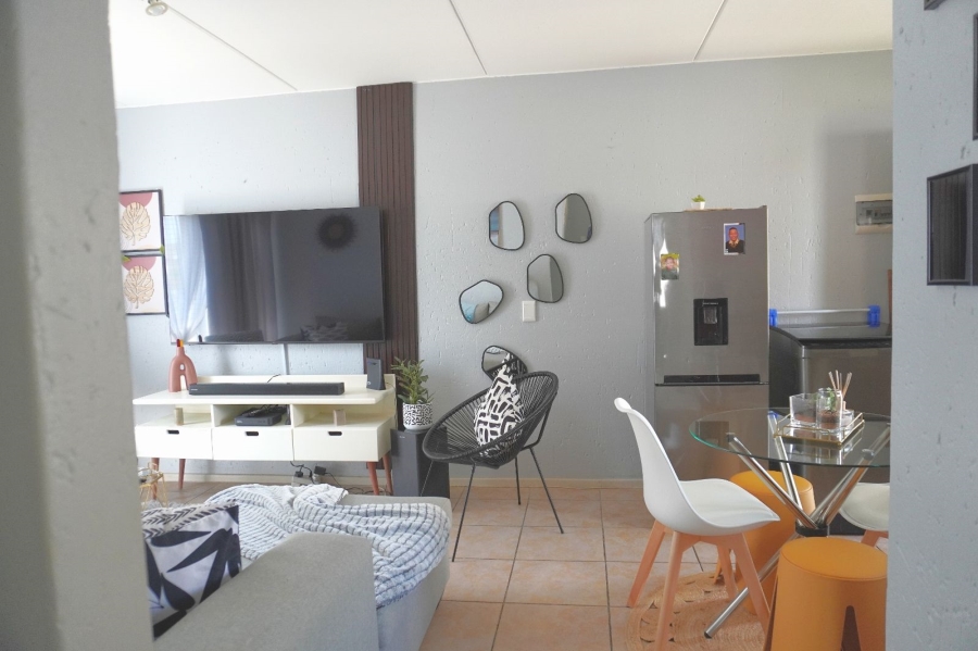 2 Bedroom Property for Sale in Klippoortje Gauteng