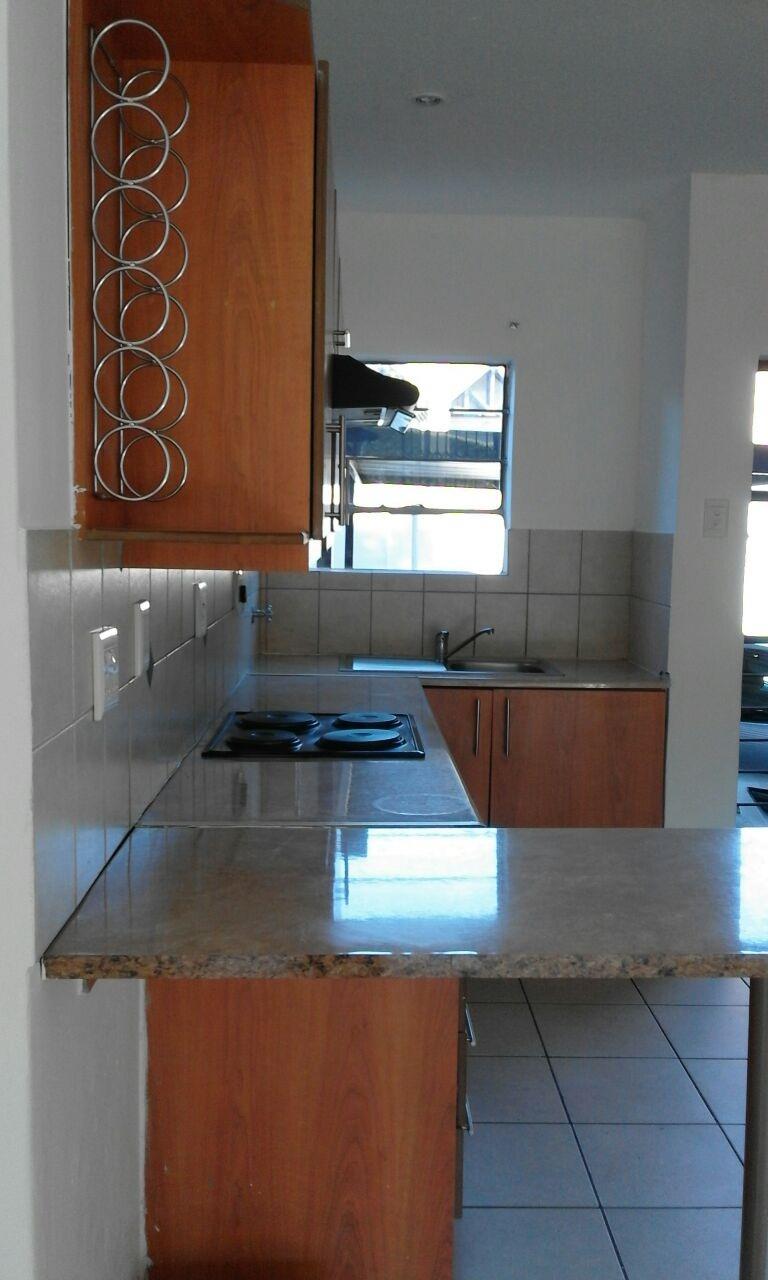 2 Bedroom Property for Sale in Buccleuch Gauteng
