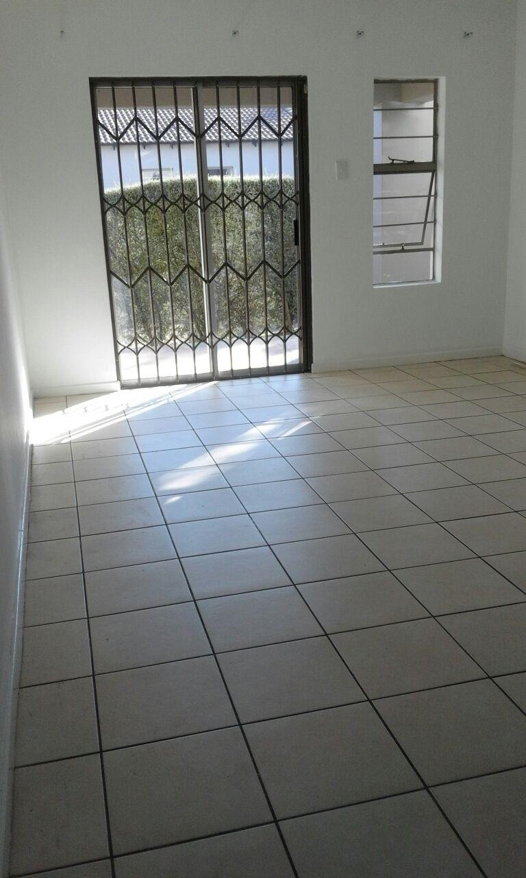 2 Bedroom Property for Sale in Buccleuch Gauteng