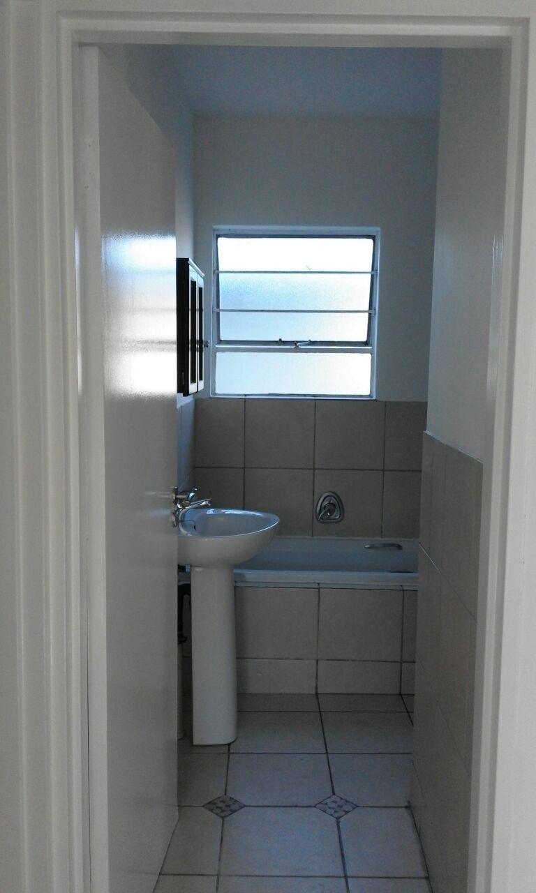 2 Bedroom Property for Sale in Buccleuch Gauteng