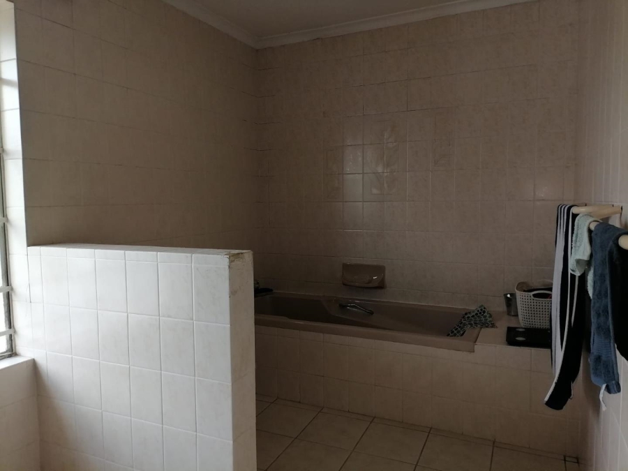 3 Bedroom Property for Sale in Buccleuch Gauteng
