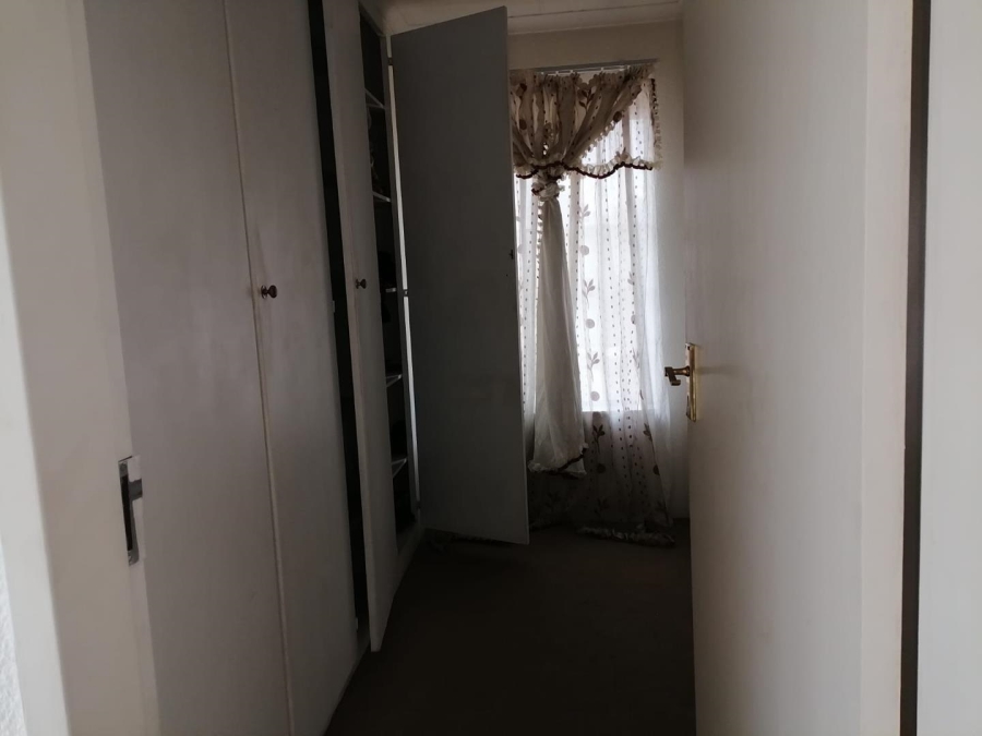 3 Bedroom Property for Sale in Buccleuch Gauteng