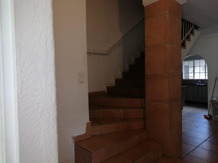 3 Bedroom Property for Sale in Buccleuch Gauteng