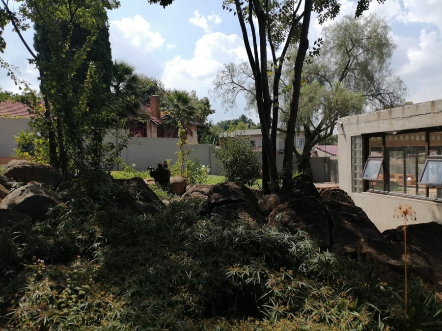 3 Bedroom Property for Sale in Buccleuch Gauteng