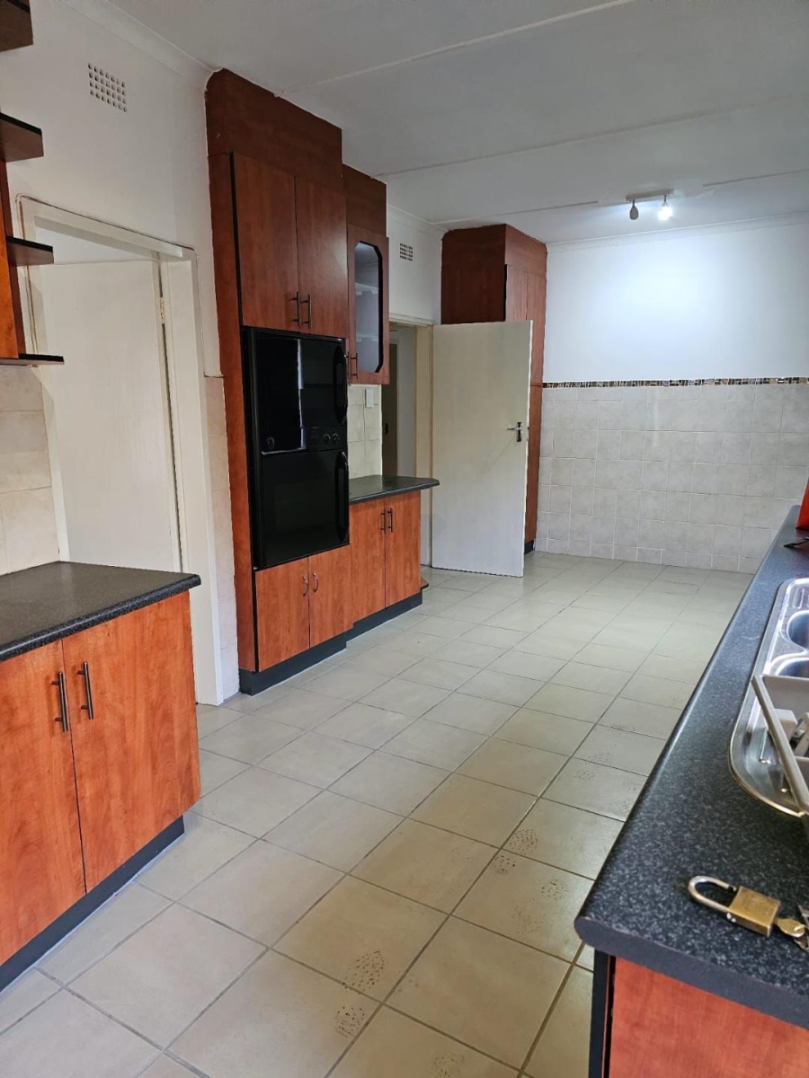 4 Bedroom Property for Sale in Rembrandt Park Gauteng