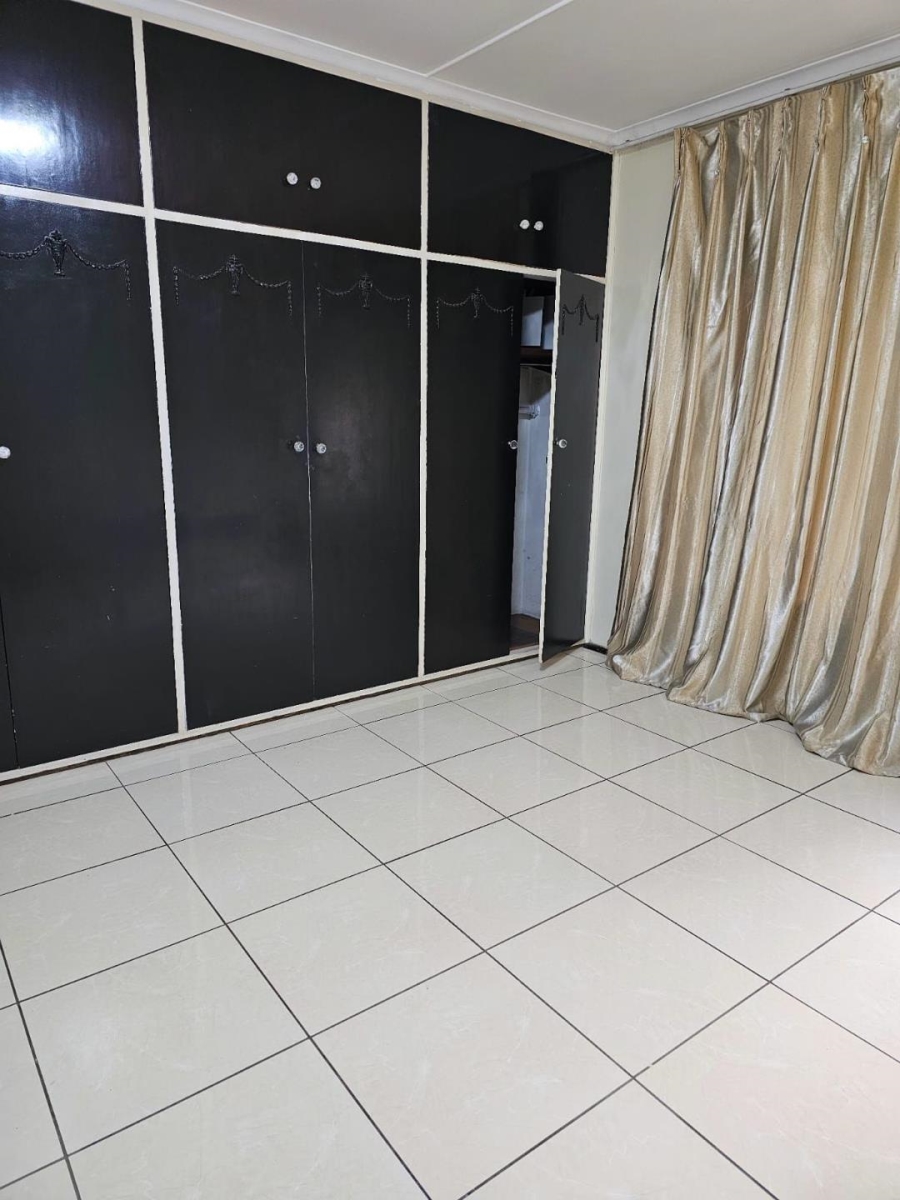 4 Bedroom Property for Sale in Rembrandt Park Gauteng