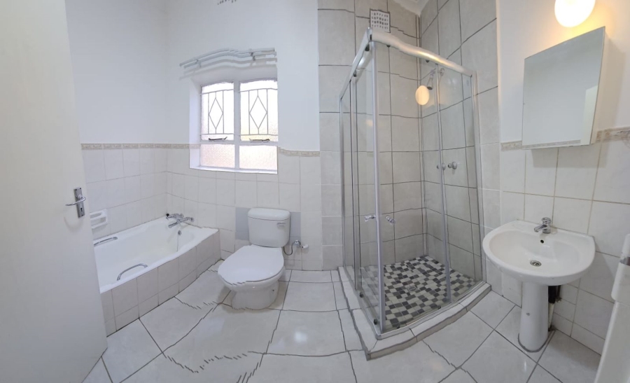 4 Bedroom Property for Sale in Rembrandt Park Gauteng
