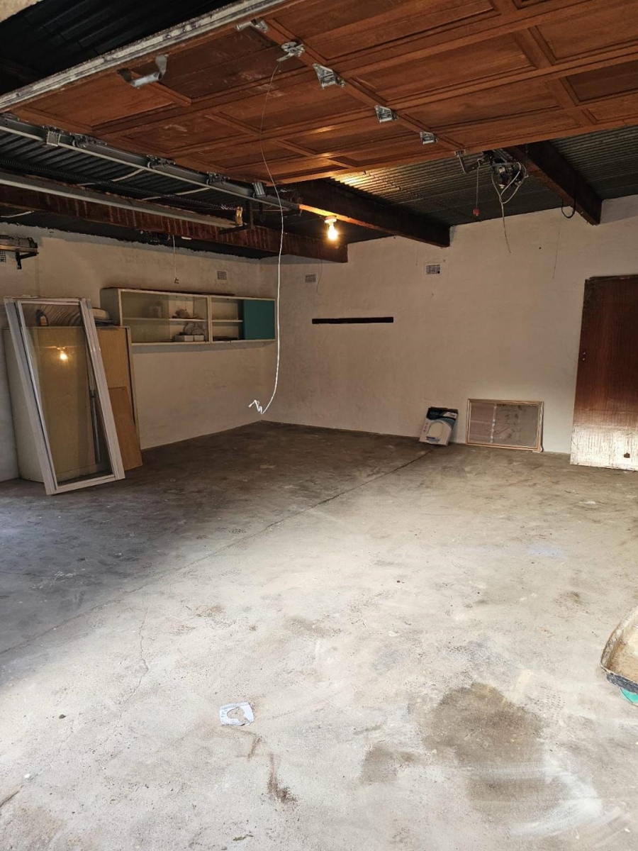 4 Bedroom Property for Sale in Rembrandt Park Gauteng