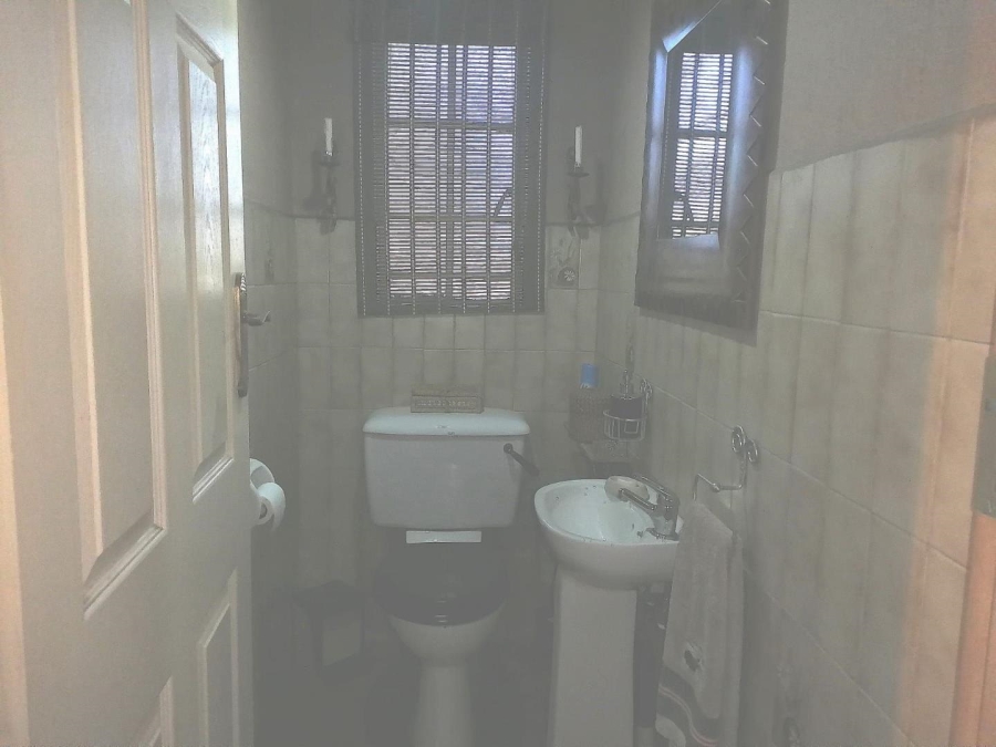 4 Bedroom Property for Sale in Buccleuch Gauteng