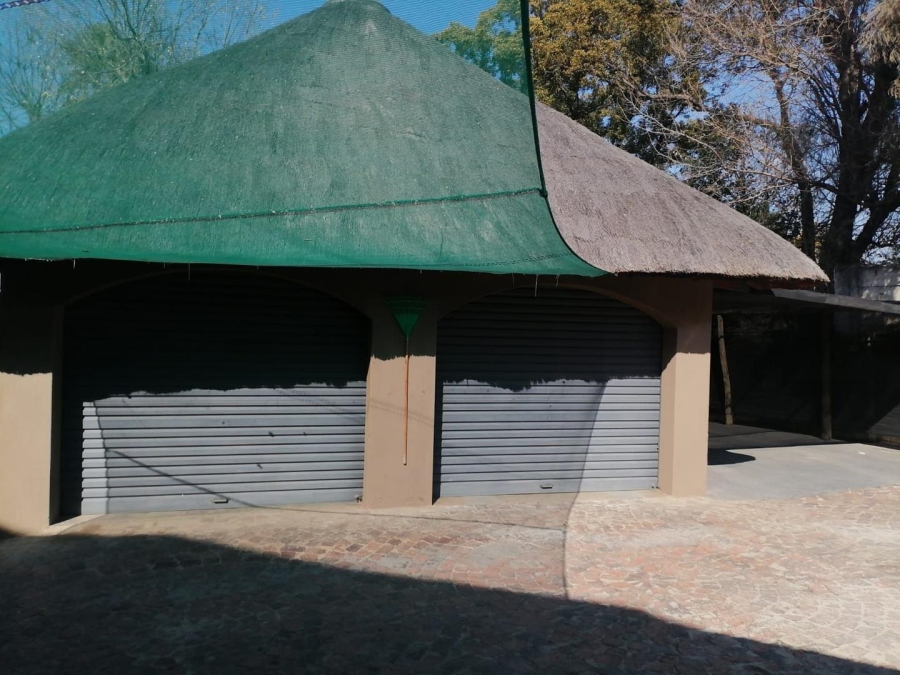 4 Bedroom Property for Sale in Buccleuch Gauteng