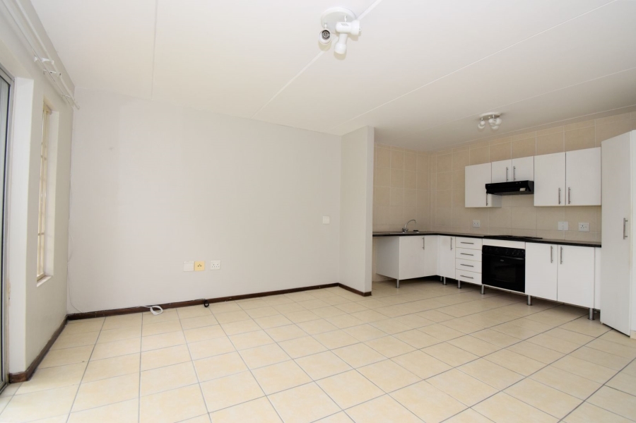 1 Bedroom Property for Sale in Sonneglans Gauteng