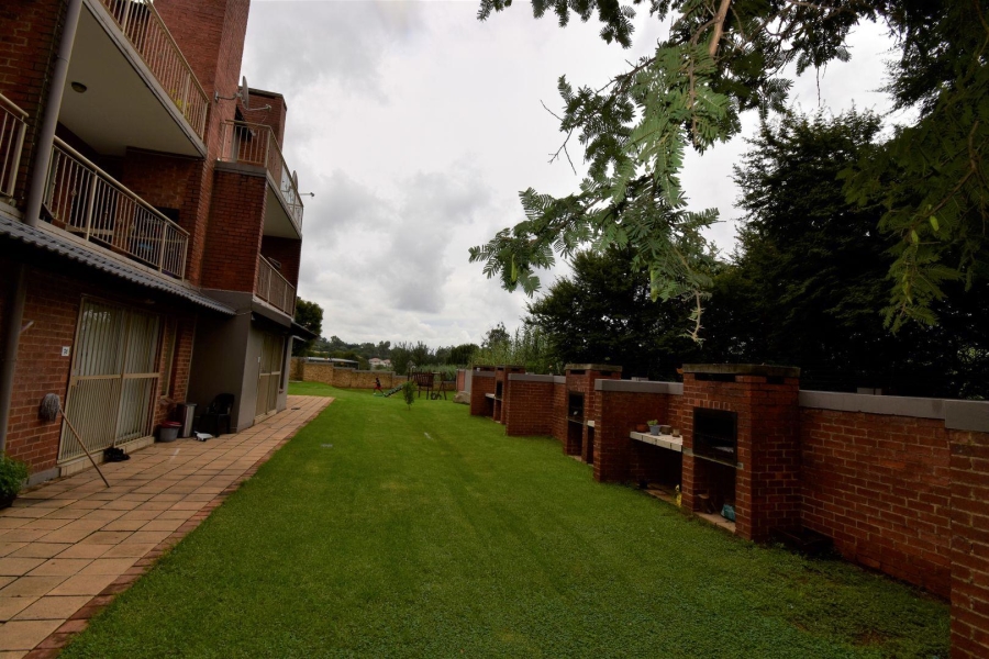 1 Bedroom Property for Sale in Sonneglans Gauteng