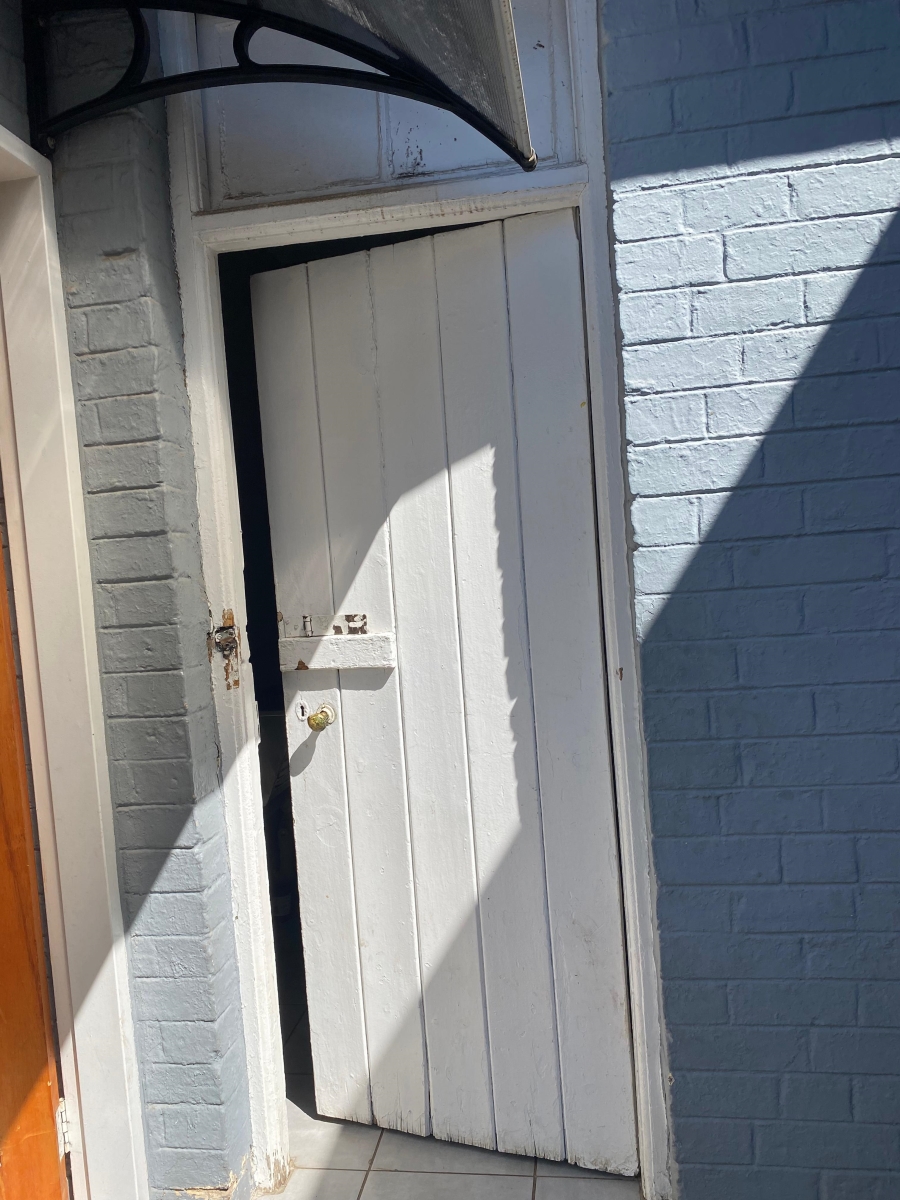 To Let 1 Bedroom Property for Rent in Highlands North Gauteng