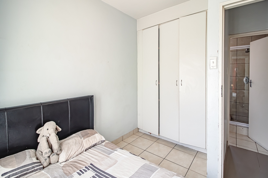 2 Bedroom Property for Sale in Kosmosdal Gauteng