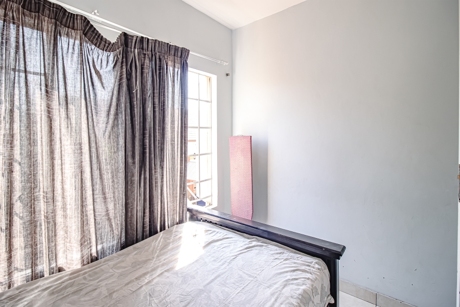2 Bedroom Property for Sale in Kosmosdal Gauteng