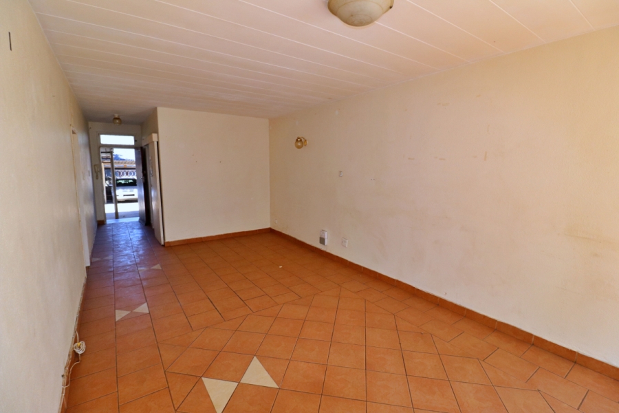 2 Bedroom Property for Sale in Ravensklip Gauteng