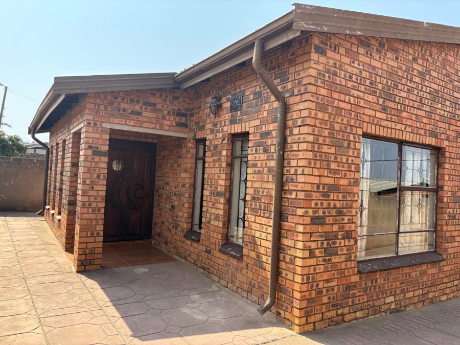 3 Bedroom Property for Sale in Mamelodi East Gauteng