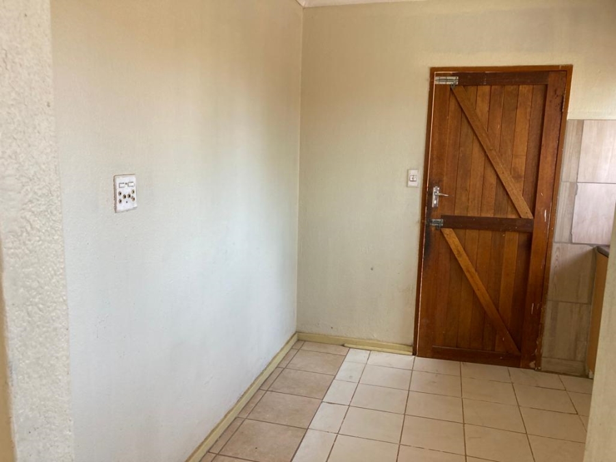 To Let 2 Bedroom Property for Rent in Mahube Valley Gauteng