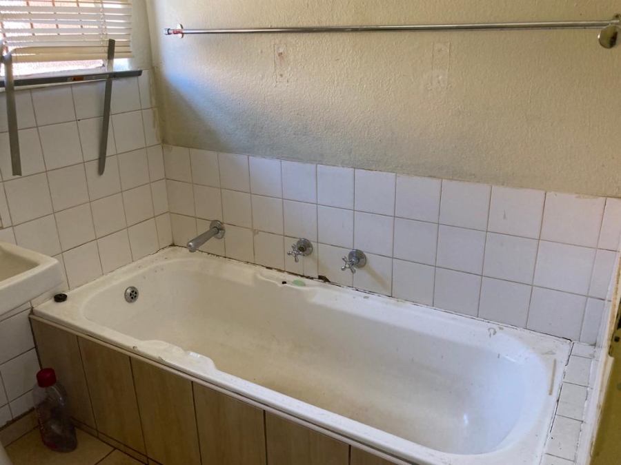 To Let 2 Bedroom Property for Rent in Mahube Valley Gauteng