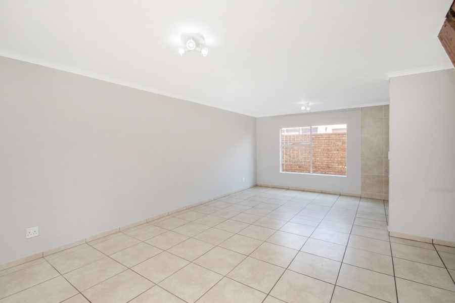 3 Bedroom Property for Sale in Honeydew Manor Gauteng