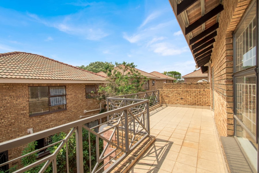 3 Bedroom Property for Sale in Honeydew Manor Gauteng