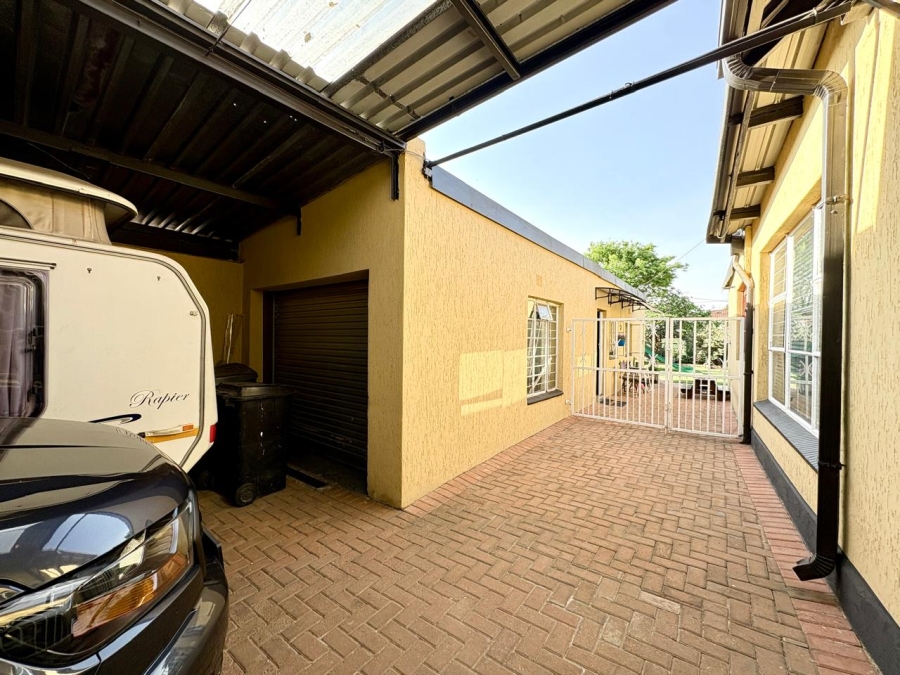 3 Bedroom Property for Sale in Brenthurst Gauteng