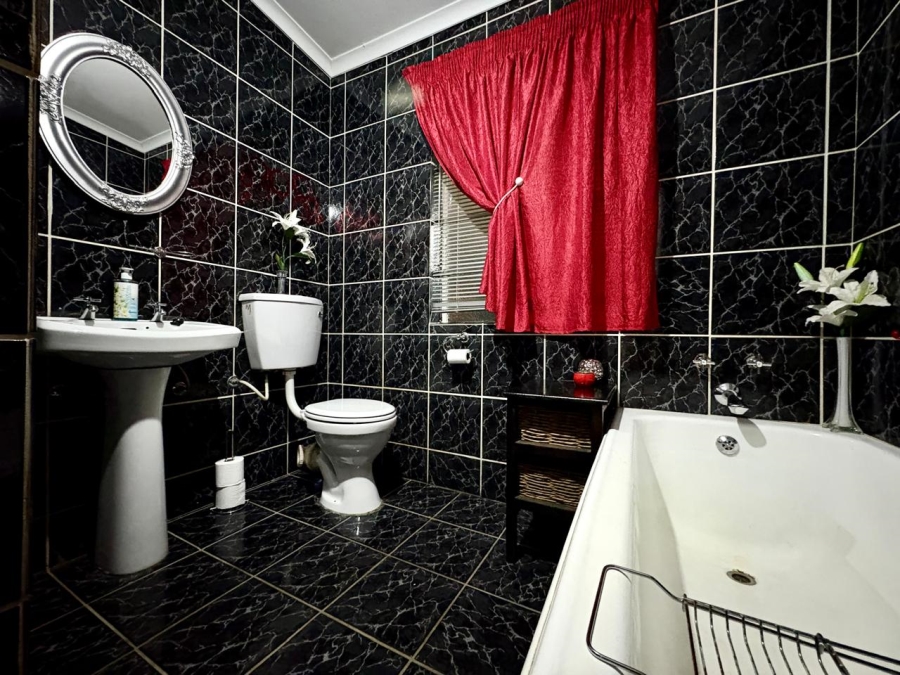 3 Bedroom Property for Sale in Brenthurst Gauteng