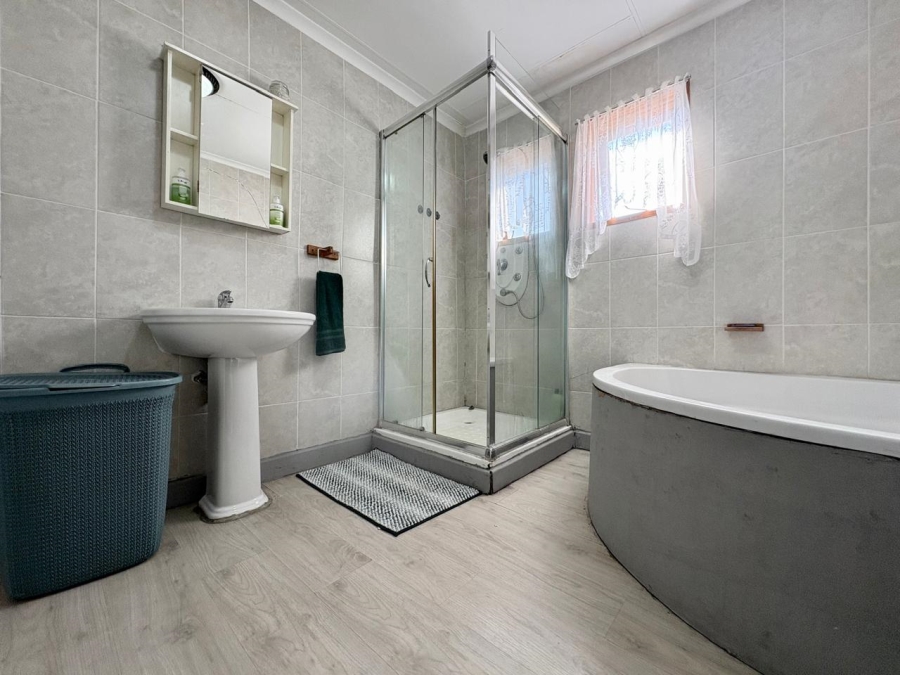 3 Bedroom Property for Sale in Brenthurst Gauteng