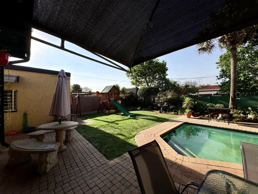 3 Bedroom Property for Sale in Brenthurst Gauteng