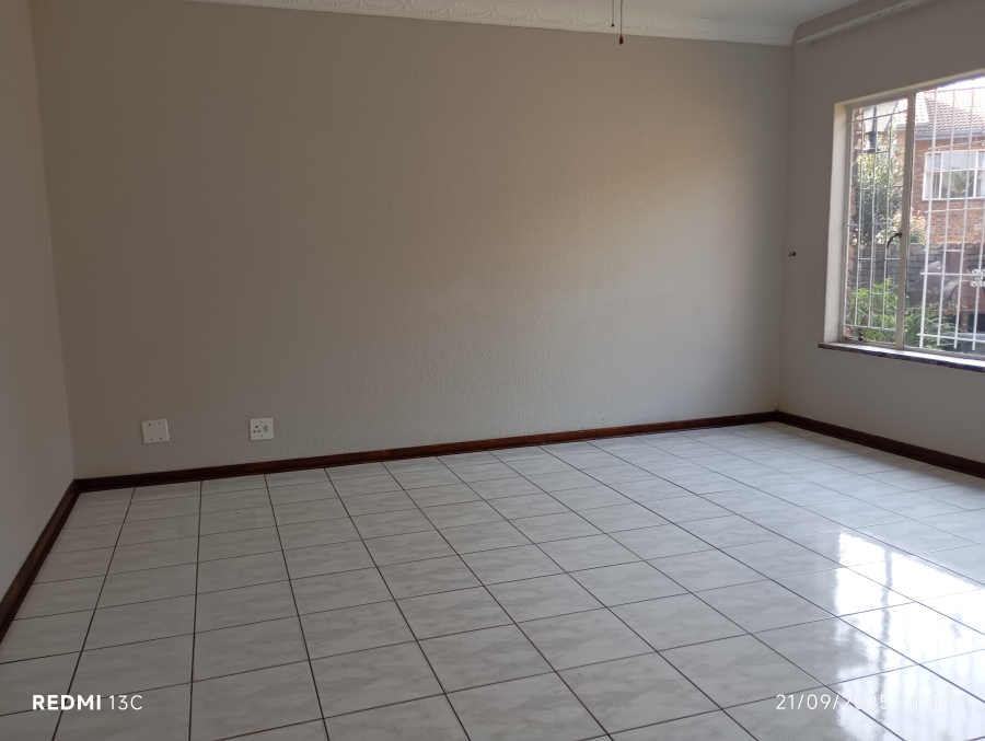 3 Bedroom Property for Sale in Birchleigh North Gauteng