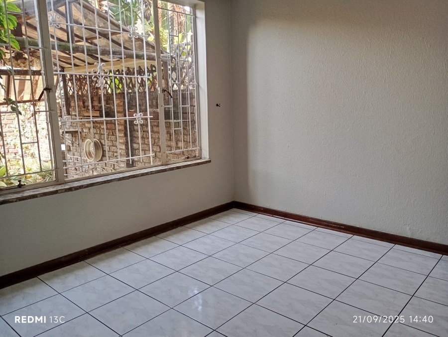 3 Bedroom Property for Sale in Birchleigh North Gauteng