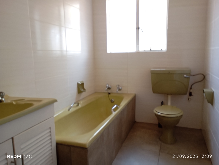 3 Bedroom Property for Sale in Birchleigh North Gauteng
