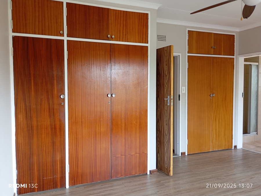 3 Bedroom Property for Sale in Birchleigh North Gauteng