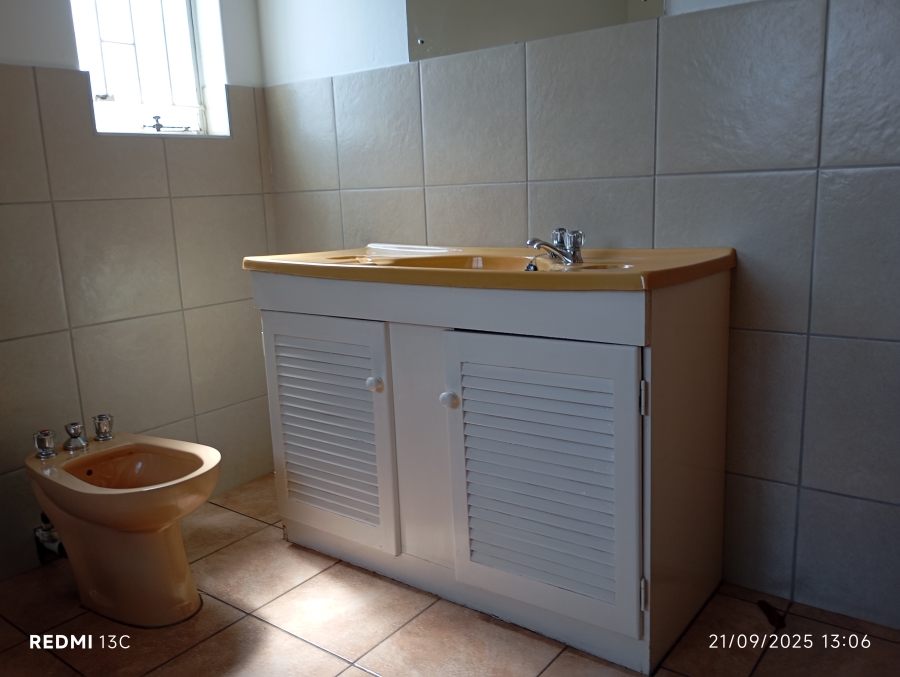 3 Bedroom Property for Sale in Birchleigh North Gauteng