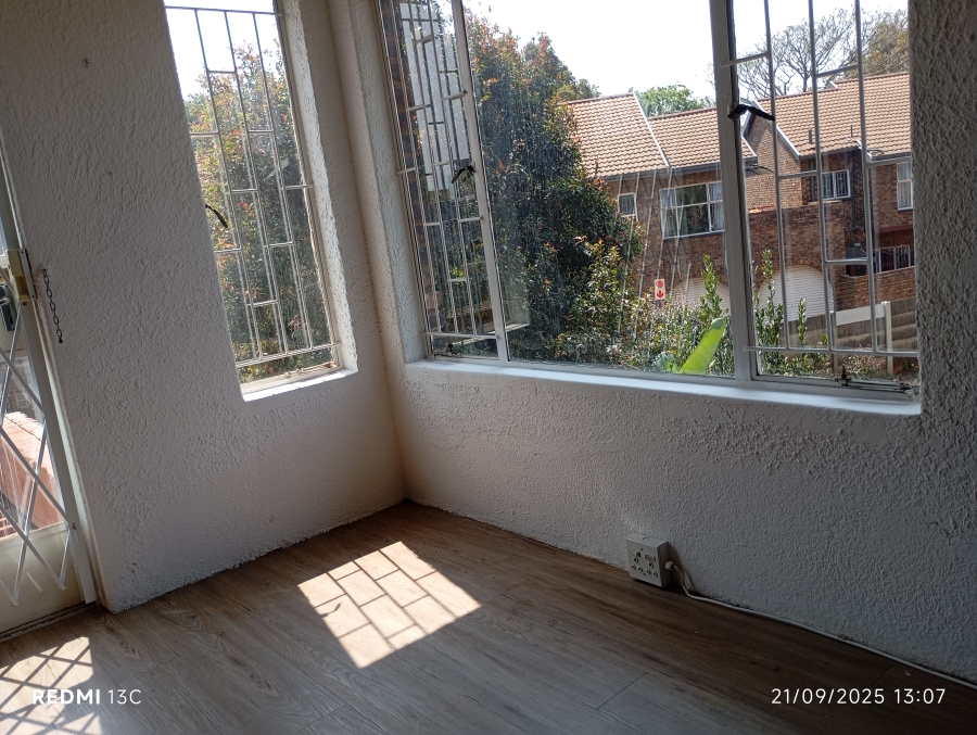 3 Bedroom Property for Sale in Birchleigh North Gauteng