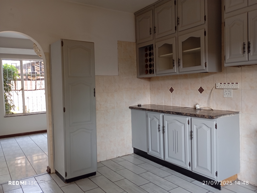 3 Bedroom Property for Sale in Birchleigh North Gauteng
