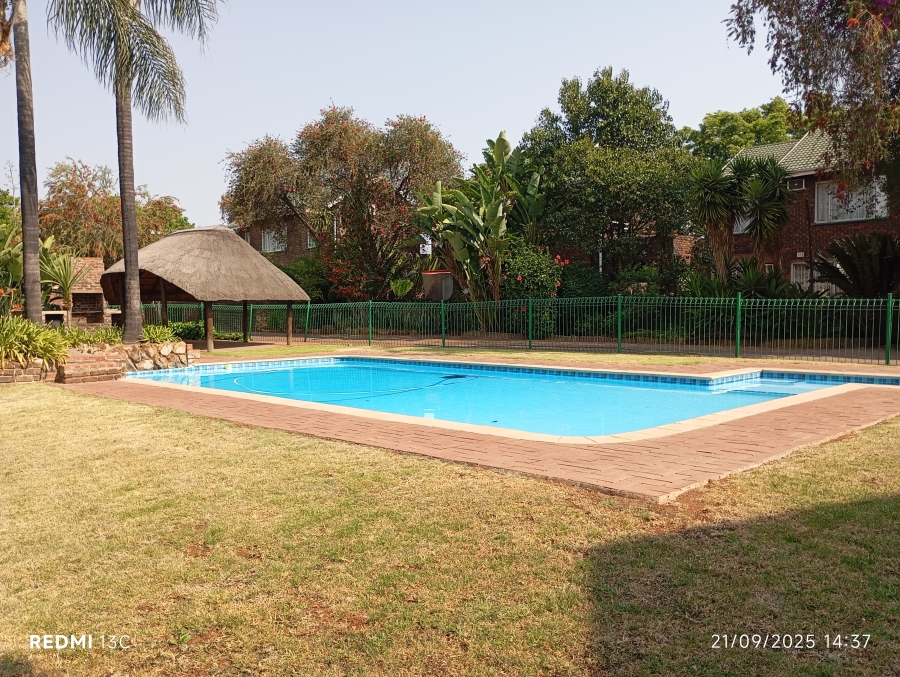 3 Bedroom Property for Sale in Birchleigh North Gauteng