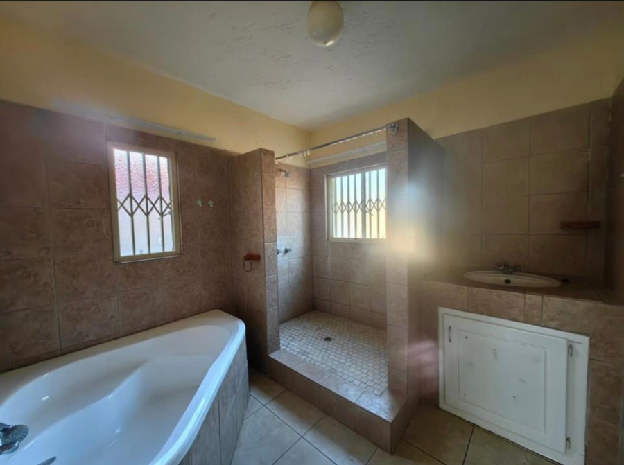 3 Bedroom Property for Sale in Amandasig Gauteng