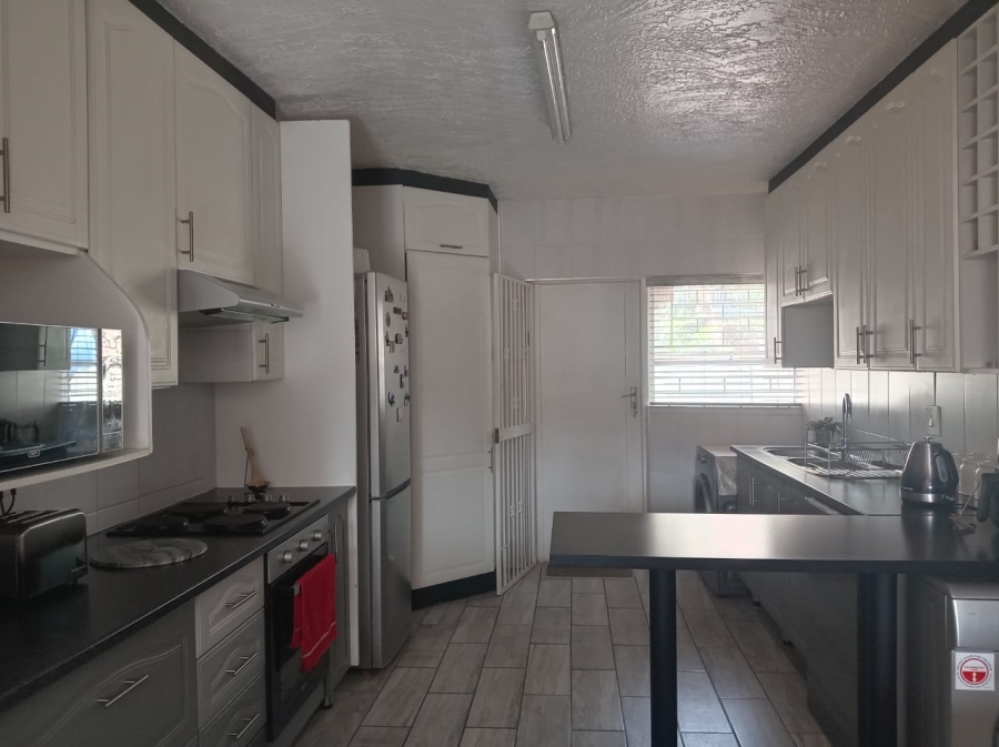To Let 3 Bedroom Property for Rent in Birchleigh Gauteng