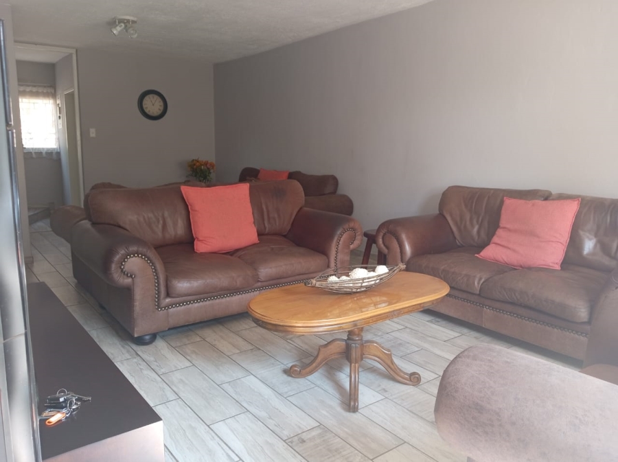 To Let 3 Bedroom Property for Rent in Birchleigh Gauteng