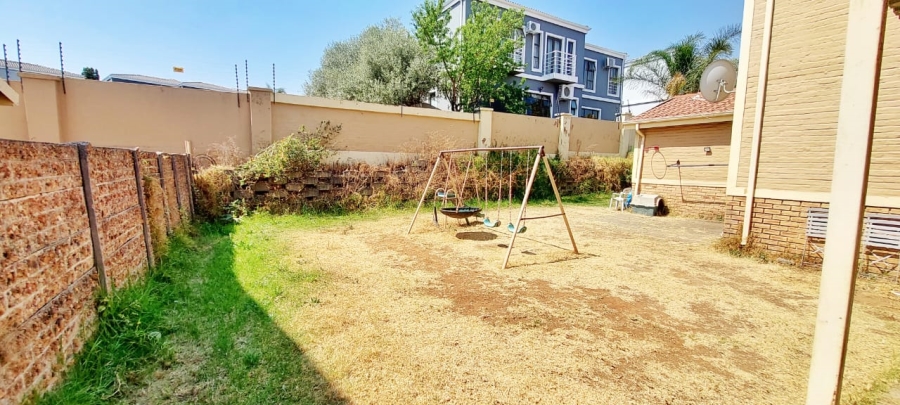 4 Bedroom Property for Sale in Halfway Gardens Gauteng