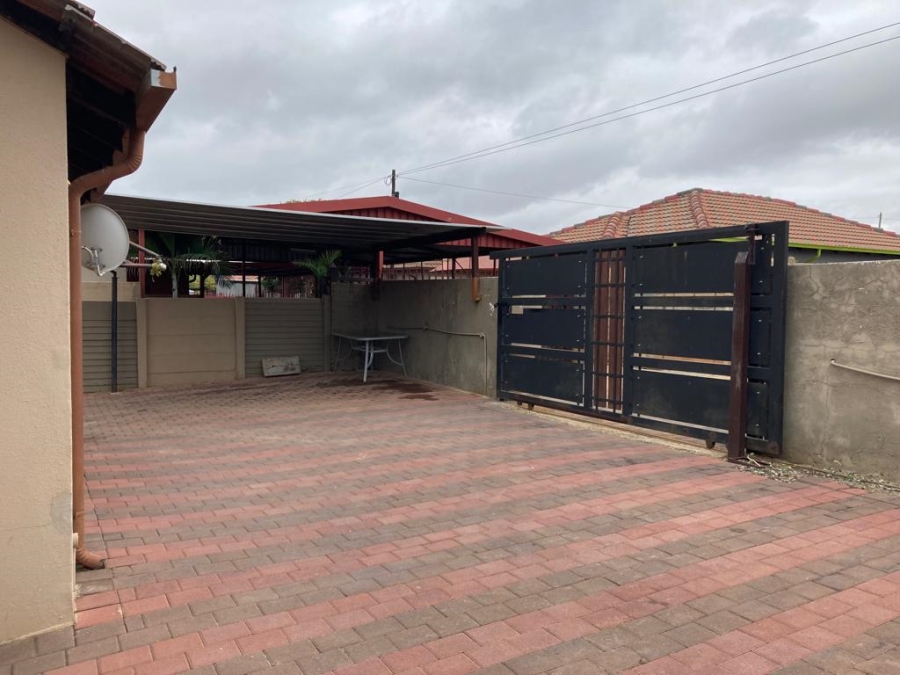 To Let 3 Bedroom Property for Rent in Nellmapius Gauteng