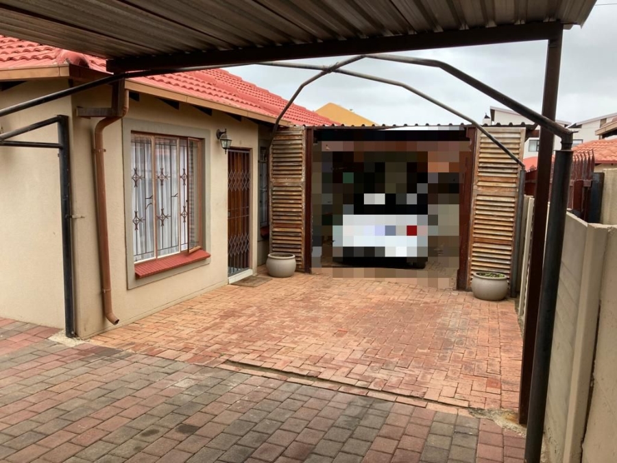 To Let 3 Bedroom Property for Rent in Nellmapius Gauteng