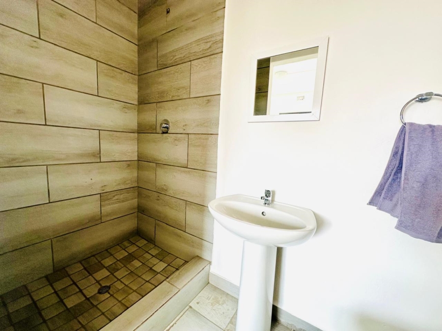 2 Bedroom Property for Sale in Albertsdal Gauteng