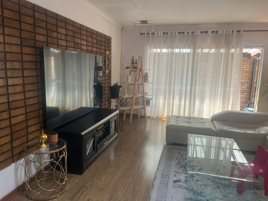 3 Bedroom Property for Sale in Dalpark Ext 1 Gauteng