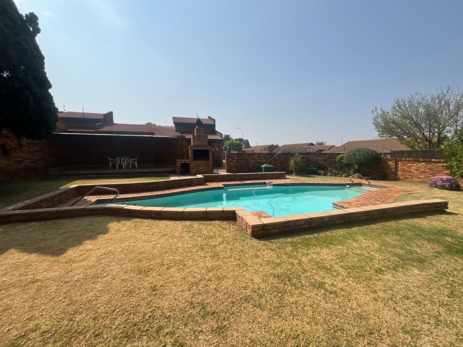 3 Bedroom Property for Sale in Dalpark Ext 1 Gauteng